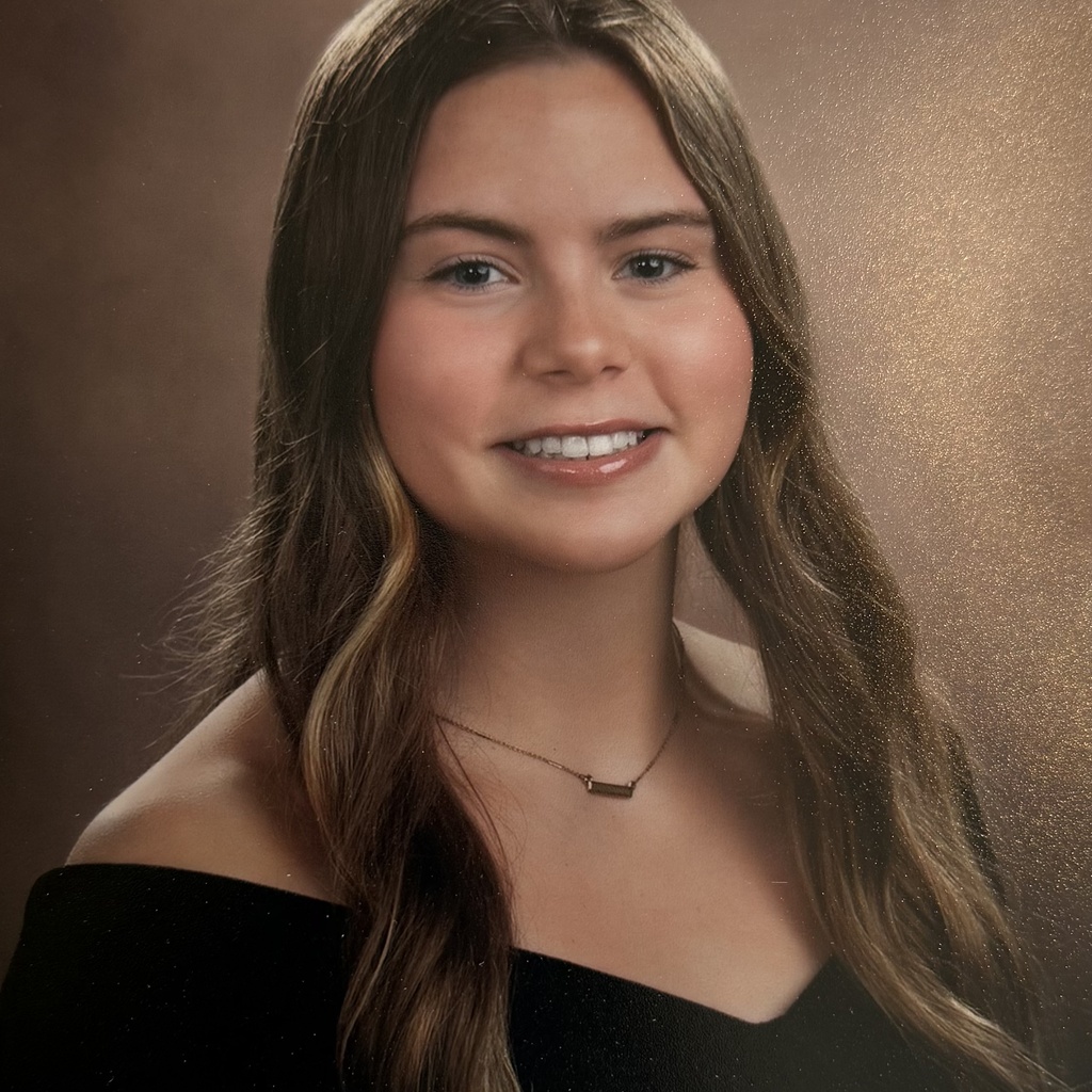 Headshot of Ava Kirk